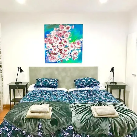 Rua Da Rosa - 2 *